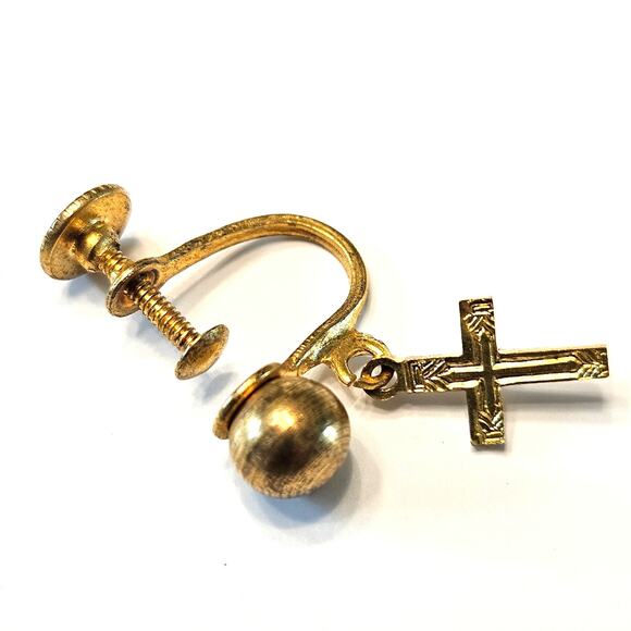 Divine Gold: Screw Back Cross Earrings - Picture 2 of 11